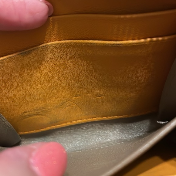 Bottega Veneta Zippy Compact Wallet - Picture 12 of 12